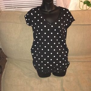 old navy maternity shirt medium black white